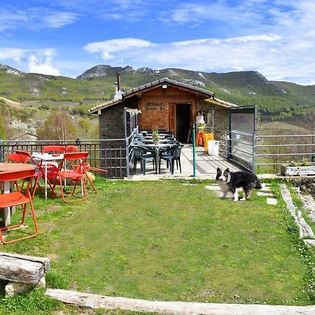 Хостел Refugio Castro Valnera Эспиноса-де-лос-Монтерос Экстерьер фото